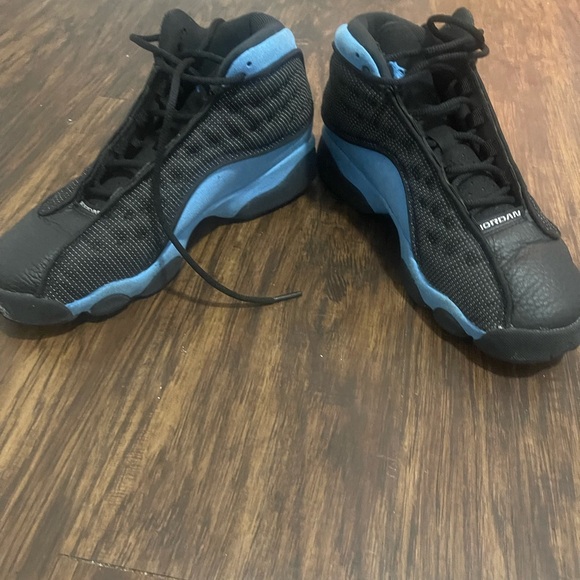Jordan sz 6.5y - Picture 1 of 4